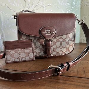 Amelia Saddle Bag in Signature Jacquard & Matching Card Holder - Maple/Oak/Silv